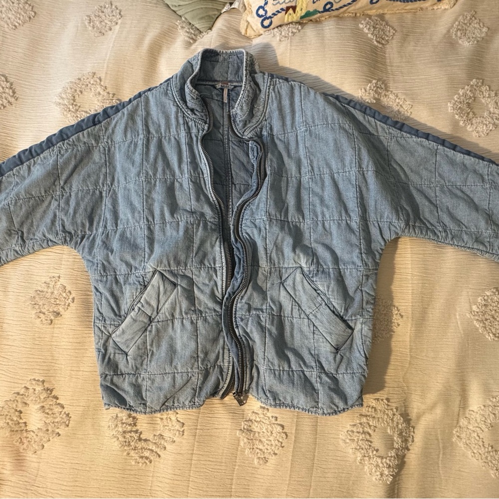 Free People Women’s Dolman Quilted Jacket - Picture 3 of 12